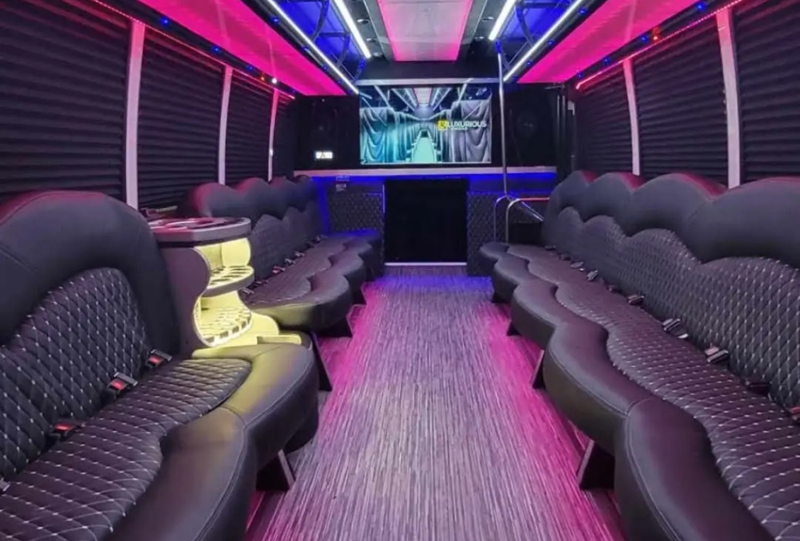 24_Pax_Party_Bus_1.png