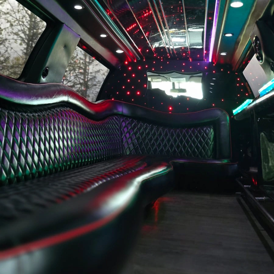 Lincoln-MKT-Limo-4.webp